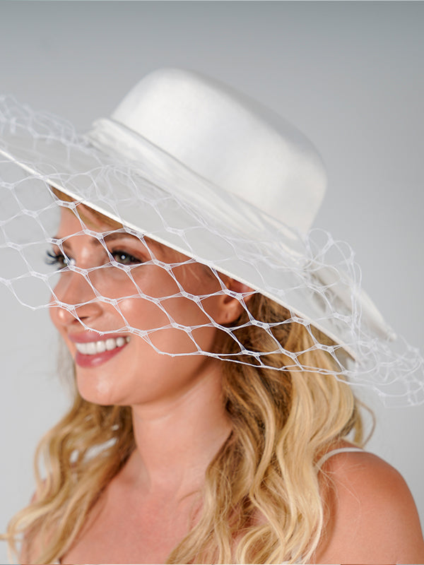 Sed-da Exclusive® Önü Tüllü Saten Şapka Kırık Beyaz